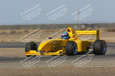 media/Oct-29-2022-CalClub SCCA (Sat) [[e05833b2e9]]/Race Group 2/Qualifying (Sweeper)/